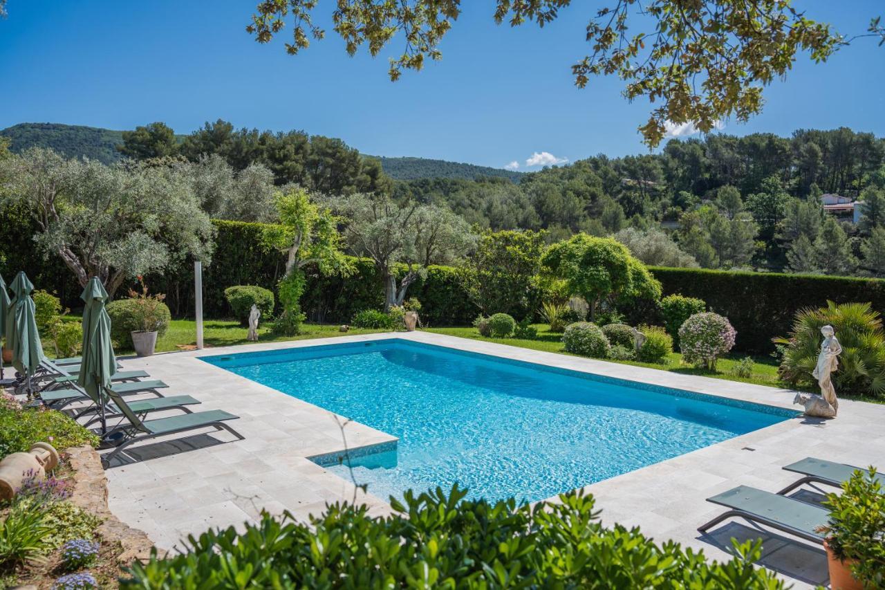 Le Clos Serein Le Beausset Exterior photo